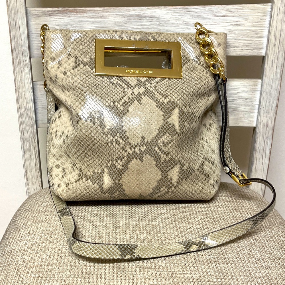 Michael Kors crossbody/Clutch, EUC, snakeskin pattern, soft, heavy feel - Picture 14 of 14